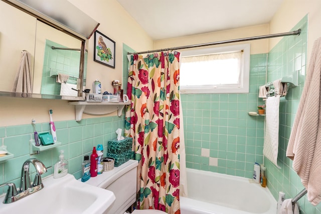 208 Mast Rd, Lee, NH 03861