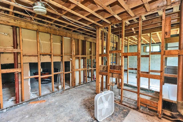 208 Mast Rd, Lee, NH 03861