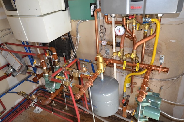 27 Randall St, Waterbury, VT 05676 - view of utilities