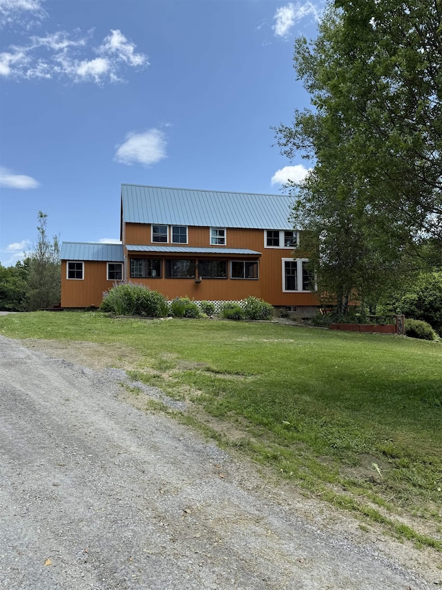 1442 Ridge Rd, Randolph, VT 05061 - view of property featuring driveway