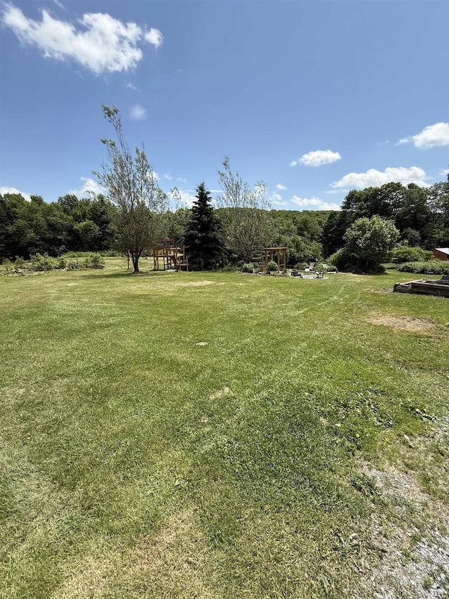 1442 Ridge Rd, Randolph, VT 05061 - view of grassy yard