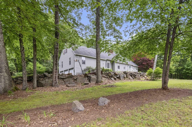 2 Ridgewood Dr, Kingston, NH 03848 - view of green lawn