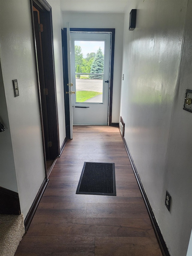 33 Pendleton Ln, Londonderry, NH 03053 - hallway with wood finished floors and baseboards
