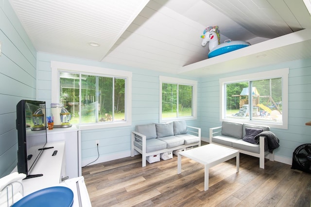 33 Hillside Rd, Kingston, NH 03848 - sunroom / solarium featuring vaulted ceiling
