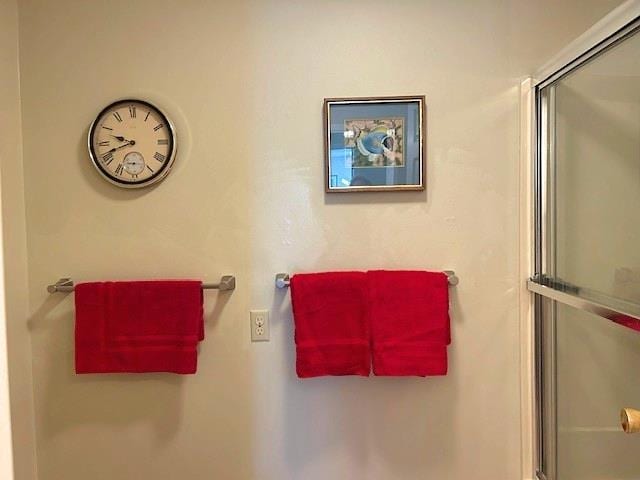 38C Stonehouse Ln, Keene, NH 03431 - full bath featuring a shower with shower door
