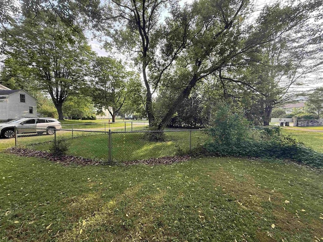 60 S St S, Proctor, VT 05763 - view of yard