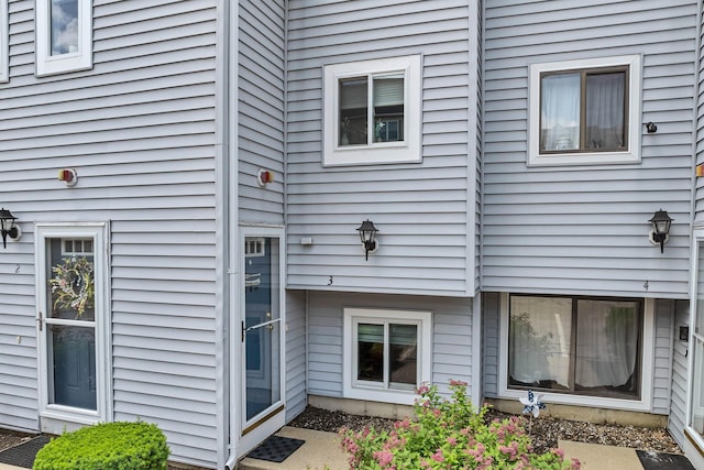 53 Evergreens Dr Unit 3, Laconia, NH 03246 - back of house