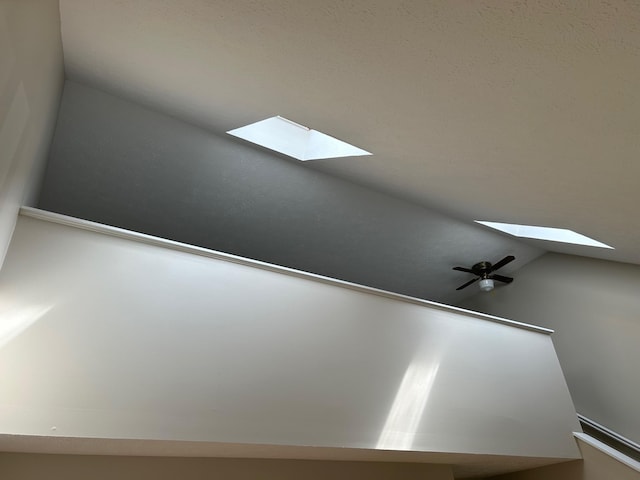 1555 Bodwell Rd Unit 59, Manchester, NH 03109 - detailed view of a skylight