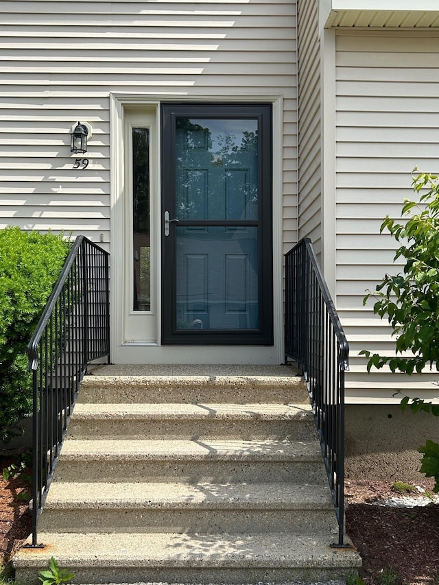 1555 Bodwell Rd Unit 59, Manchester, NH 03109 - property entrance