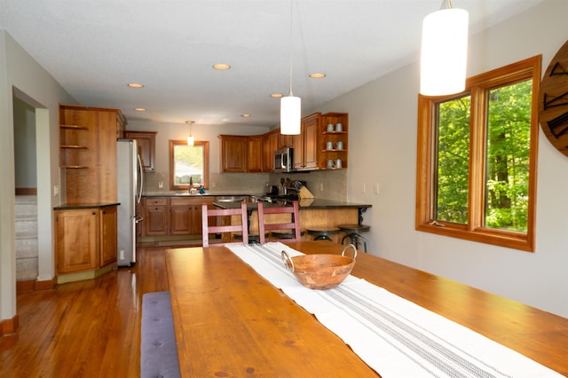 25 Benson Fuller Rd, Winhall, VT 05340 - dining area with wood finished floors and recessed lighting