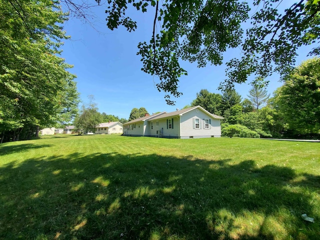 381 Cross Ave Unit 9, 10, Saint Johnsbury, VT 05819 - view of grassy yard