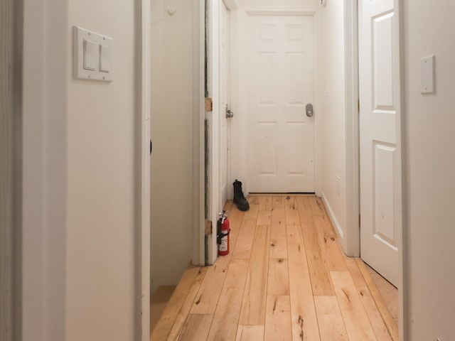 1 Wyeth Farm Cir, Lebanon, NH 03784 - corridor featuring light wood-style flooring