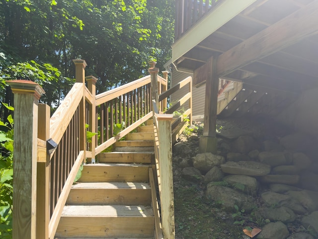 1 Wyeth Farm Cir, Lebanon, NH 03784 - wooden deck with stairs