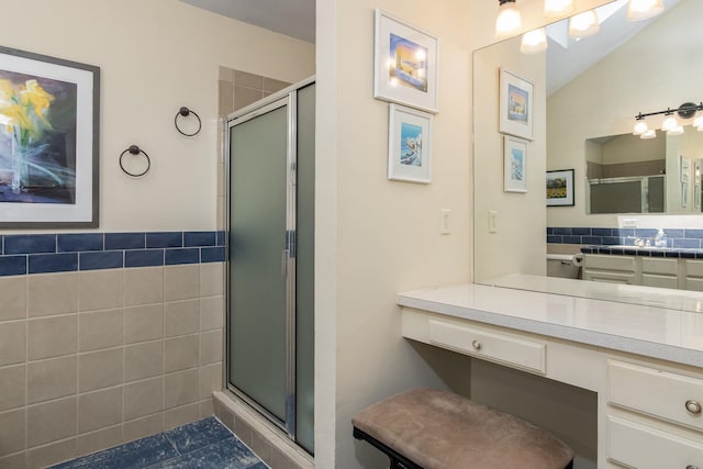 3 Mooreland Ave, Concord, NH 03301 - full bathroom with a shower stall and vanity