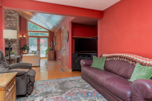 3 Mooreland Ave, Concord, NH 03301 - living room with wood finished floors and lofted ceiling