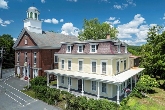 534 Elm St, Chester, VT 05143