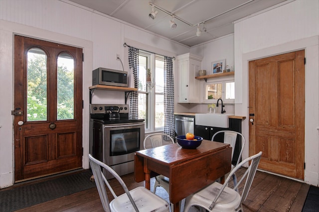 534 Elm St, Chester, VT 05143