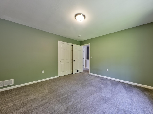 8 Sycamore Ct, Amherst, NH 03031 - unfurnished bedroom featuring carpet floors and a closet