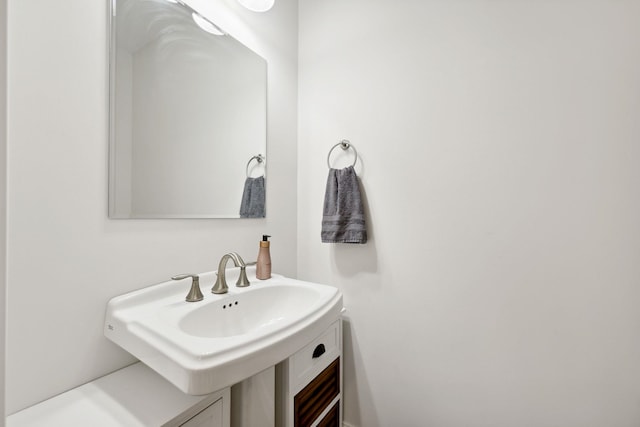 394 Zephyr Rd, Williston, VT 05495 - bathroom featuring a sink