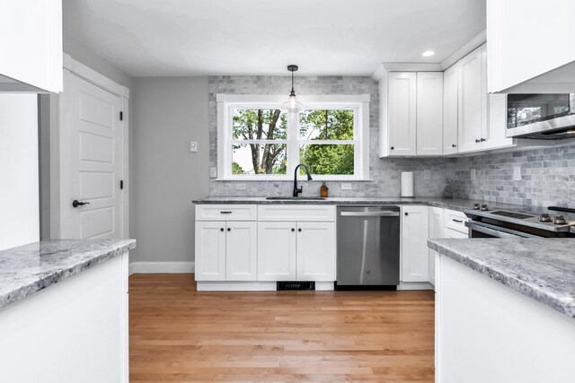 24 Jefferson St, Derry, NH 03038