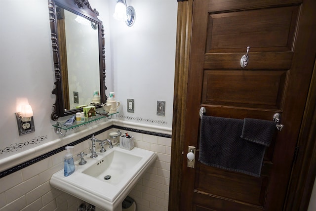 185 Huntress Bridge Rd, Effingham, NH 03882 - bathroom with tile walls and a wainscoted wall