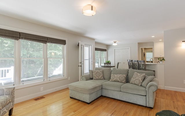 81 Summit Ridge Dr, Keene, NH 03431 - living area featuring light wood-type flooring and recessed lighting