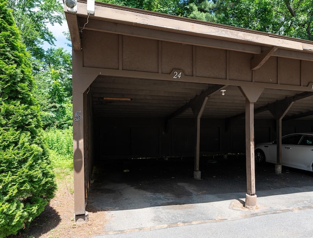 5 Autumn Leaf Dr Unit 24, Nashua, NH 03060 - view of parking / parking lot