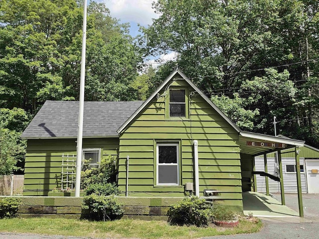 42 Upper Knight St, Keene, NH 03431 - view of front of property with a shingled roof