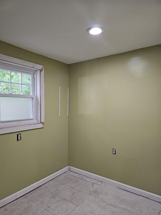 42 Upper Knight St, Keene, NH 03431 - spare room with baseboards and recessed lighting