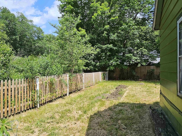 42 Upper Knight St, Keene, NH 03431 - view of fenced backyard