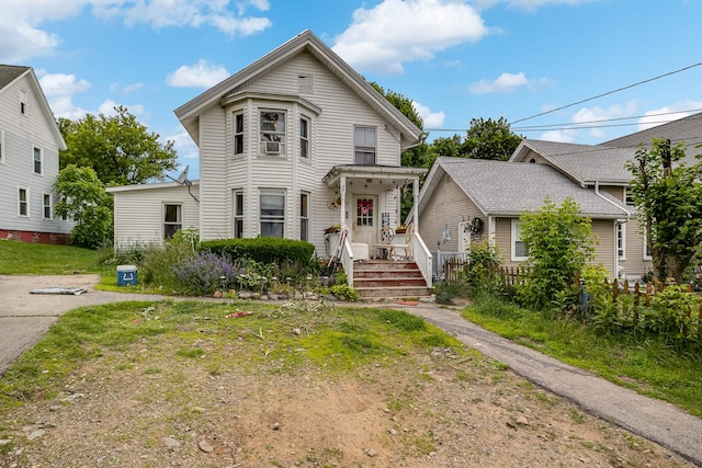 8 Myrtle St, Somersworth, NH 03878 - view of victorian house