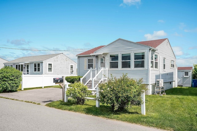 8 Red Coat Ln, Hampton, NH 03842 - view of front of home with a front yard