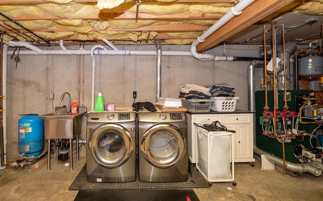 53 Lollypop Ln, Danville, NH 03819 - washroom featuring independent washer and dryer, cabinet space, and a heating unit
