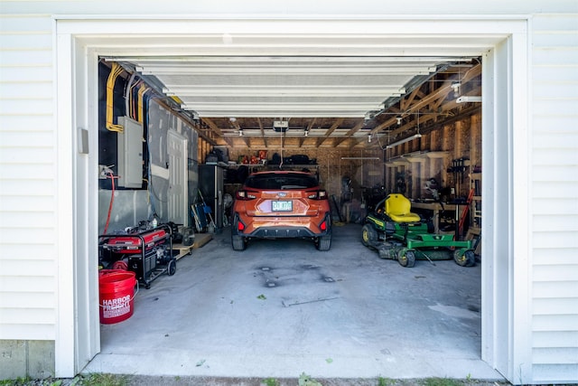 65 Glidden Rd, Croydon, NH 03773 - view of garage