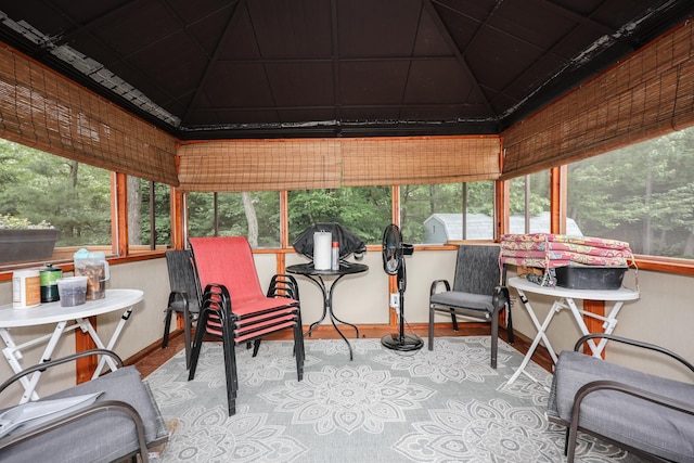 2L Homestead Dr Unit L, Derry, NH 03038 - view of sunroom / solarium