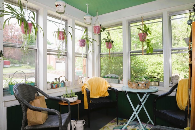 79 Wall St, Springfield, VT 05156 - view of sunroom / solarium