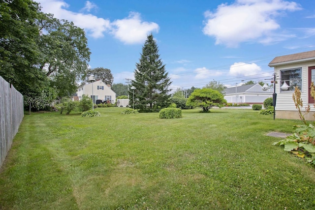 1A Rowland St, Somersworth, NH 03878 - view of yard