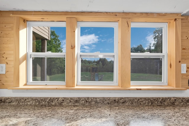 145 Bow Lake Rd, Barnstead, NH 03218 - detailed view of wooden walls