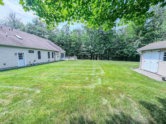 138 Page Rd, New London, NH 03257 - view of green lawn