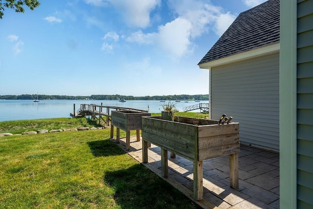 27 Wentworth Ter, Dover, NH 03820 - view of community featuring a yard and a water view