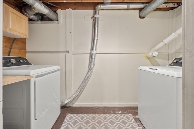 14 Anagance Ln, Wolfeboro, NH 03894 - washroom featuring independent washer and dryer and baseboards