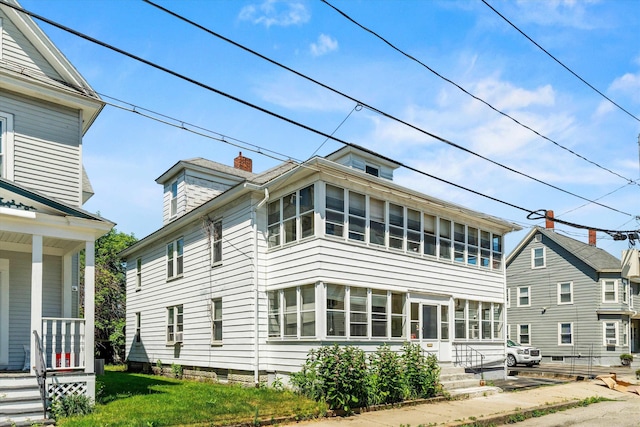 121 Palm St, Nashua, NH 03060