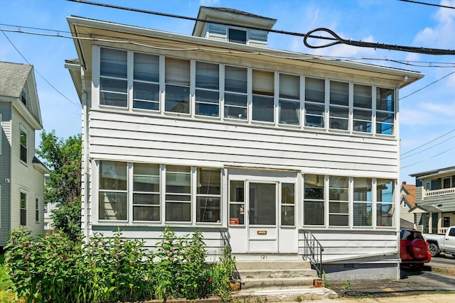 121 Palm St, Nashua, NH 03060