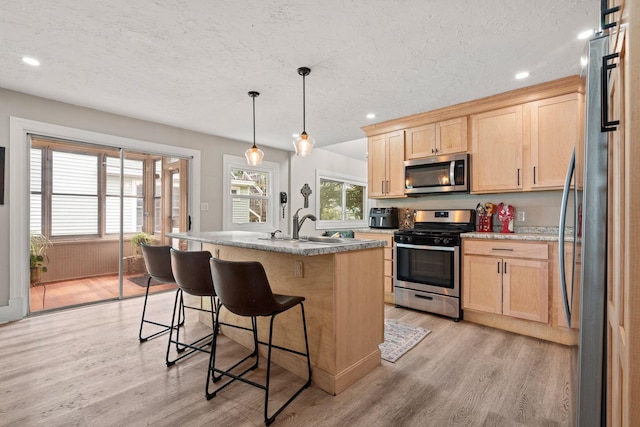 52 Chestnut St, Rochester, NH 03867