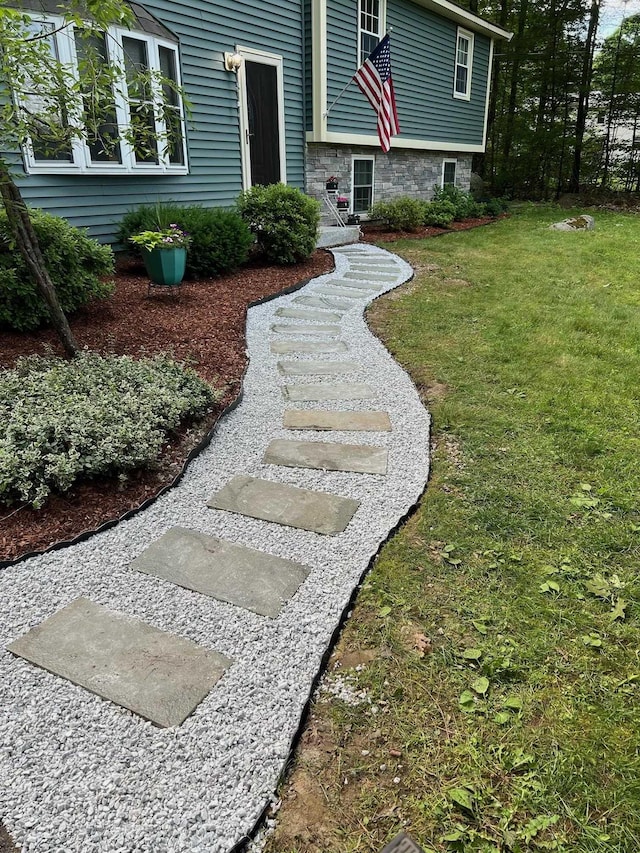 22 Mason Rd, Merrimack, NH 03054 - view of grassy yard