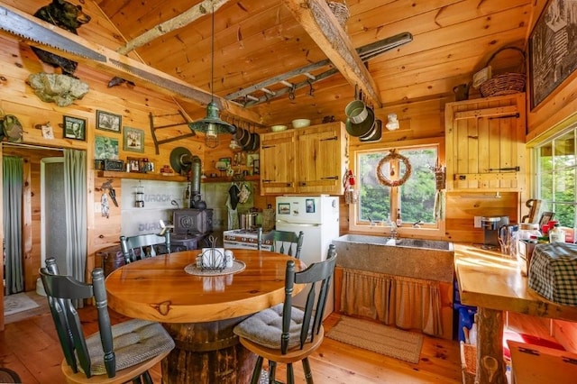 348 Haynes Rd, Stewartstown, NH 03576