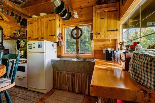 348 Haynes Rd, Stewartstown, NH 03576