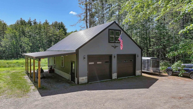 2129 E Conway Rd, Conway, NH 03813 - garage featuring a detached garage