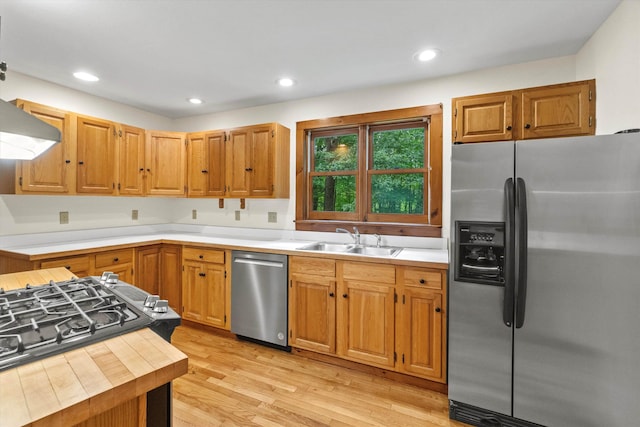 147 Durham Point Rd, Durham, NH 03824 - kitchen with appliances with stainless steel finishes, light wood-type flooring, and recessed lighting