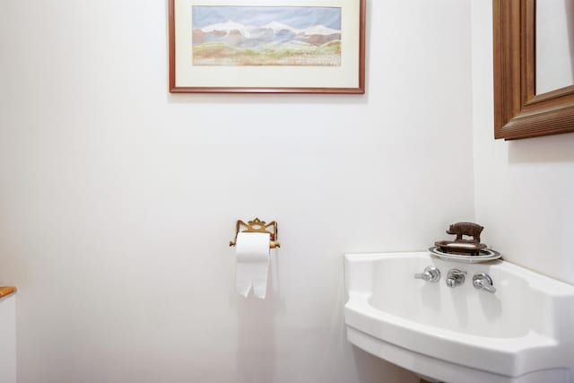 102 Hubbard Hill Rd, Rindge, NH 03461 - half bath featuring a sink